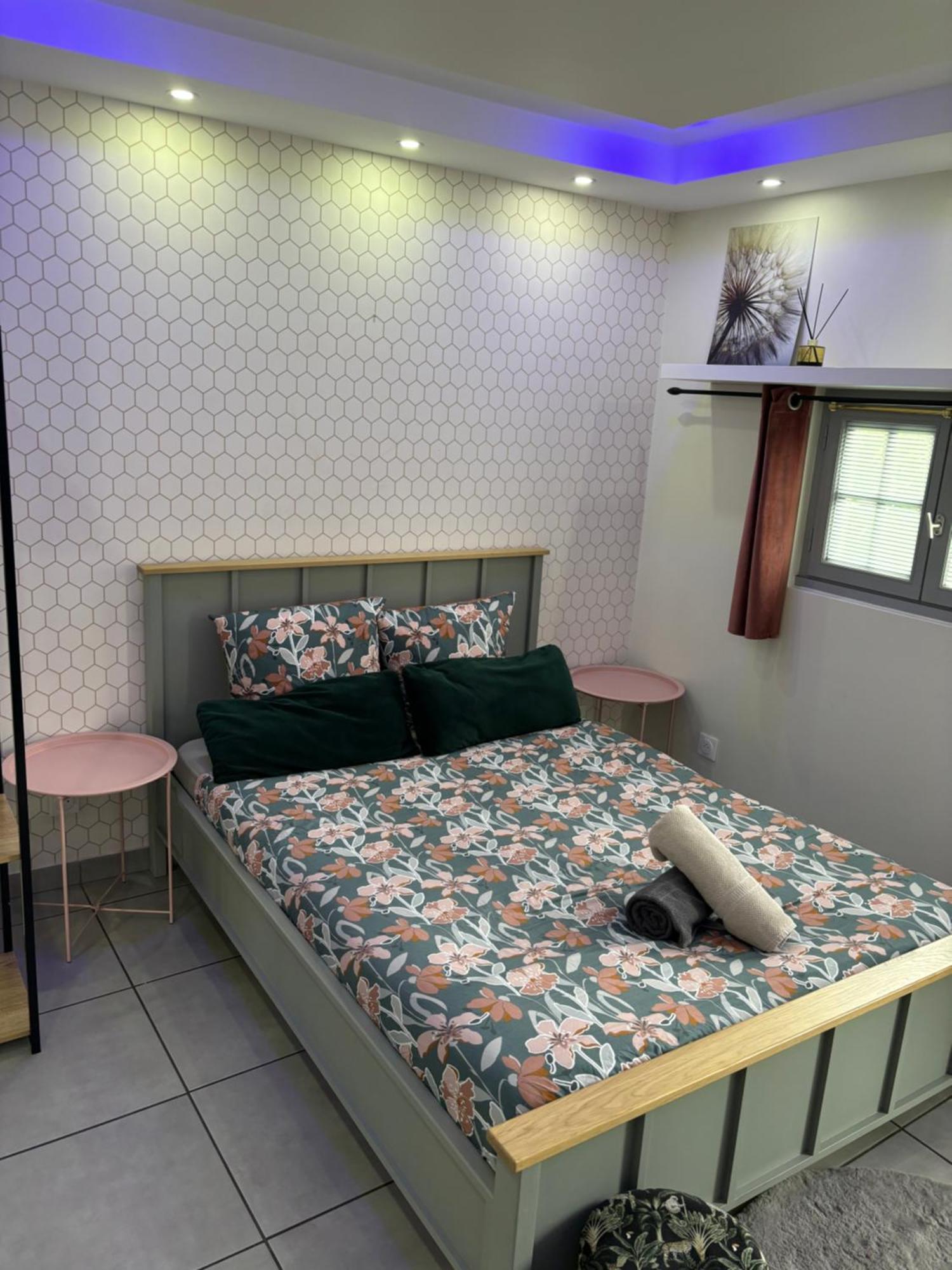 Justcozy Chambre Independante #2 Lille Bagian luar foto